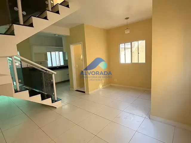 Sobrado com 156m² 3 quartos e 3 banheiros, à venda, no bairro Vila São Bento em São José dos Campos