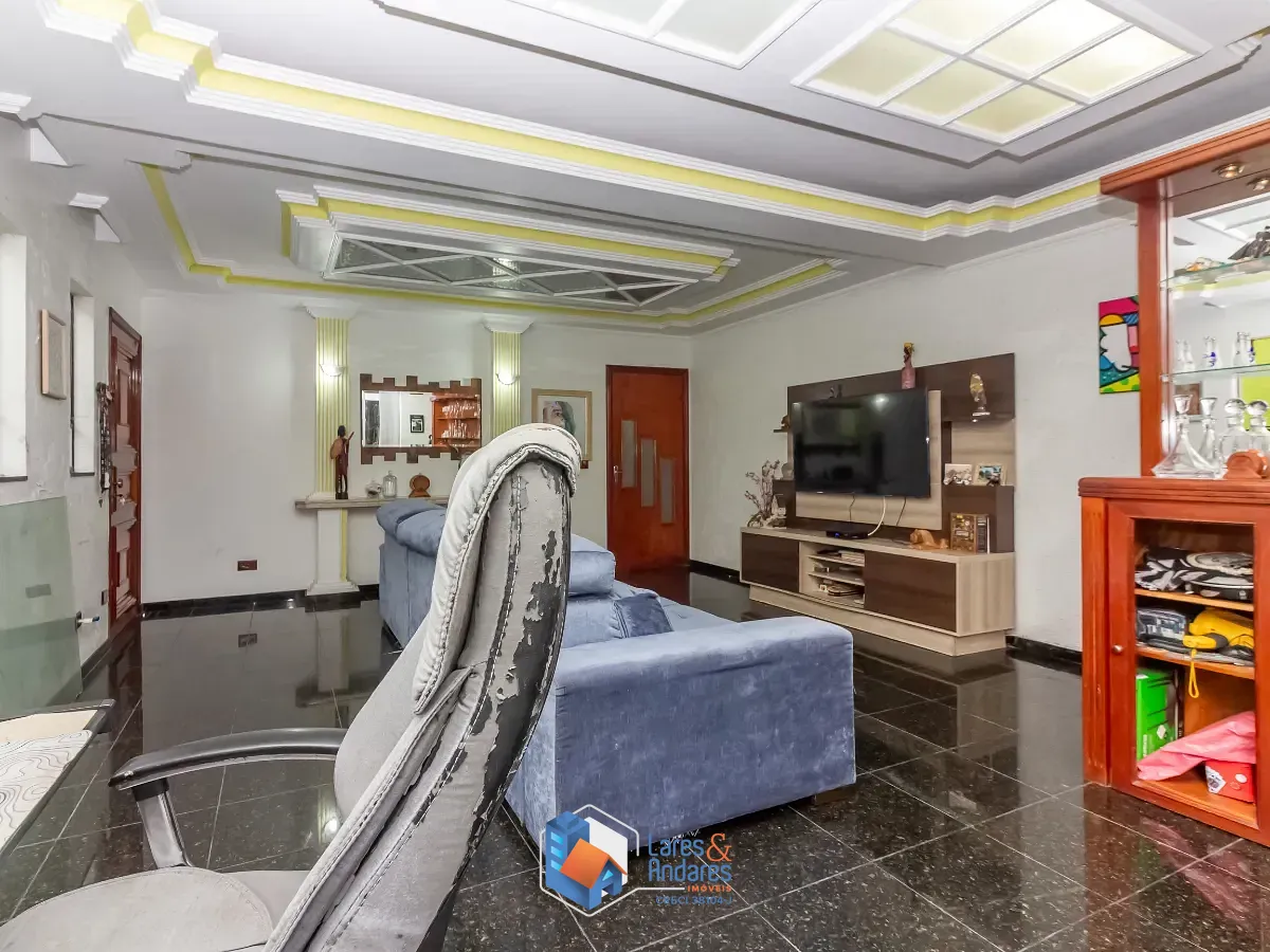 Sobrado, 3 quartos, 247 m² - Foto 1
