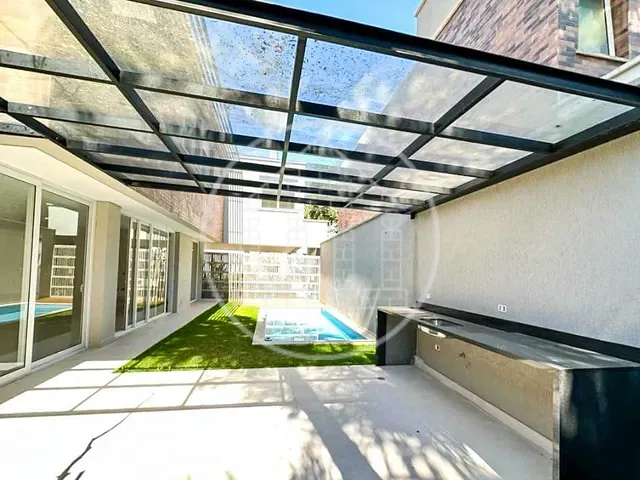 Sobrado com 472m² 3 quartos e 4 banheiros, à venda, no bairro Jardim dos Estados em São Paulo