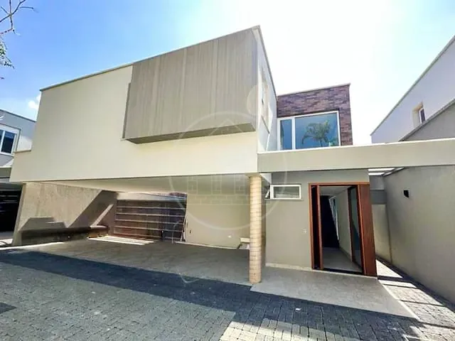 Sobrado com 472m² 3 quartos e 4 banheiros, à venda, no bairro Jardim dos Estados em São Paulo