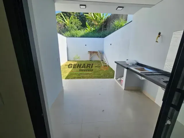 Sobrado com 202m² 2 quartos e 2 banheiros, à venda, no bairro Itaici em Indaiatuba