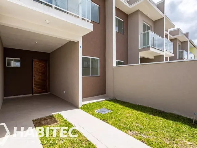 Sobrado 3 quartos e 2 banheiros, à venda, no bairro Sítio Cercado em Curitiba