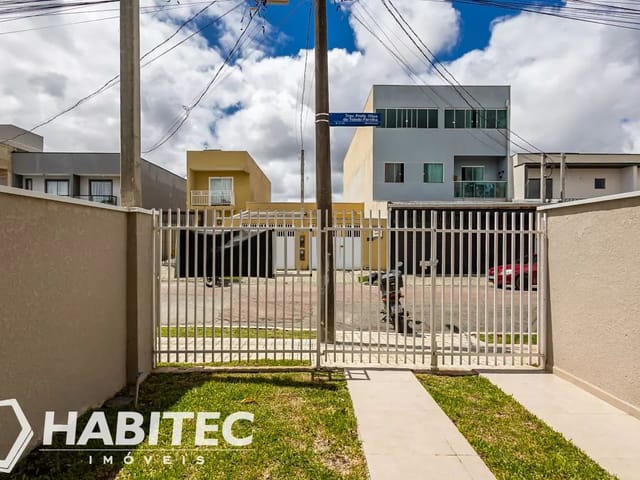 Casa 3 quartos e 2 banheiros, à venda, no bairro Sítio Cercado em Curitiba