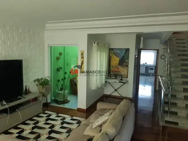 Sobrado com 254m² 4 quartos e 4 banheiros, à venda, no bairro Vila Floresta em Santo André