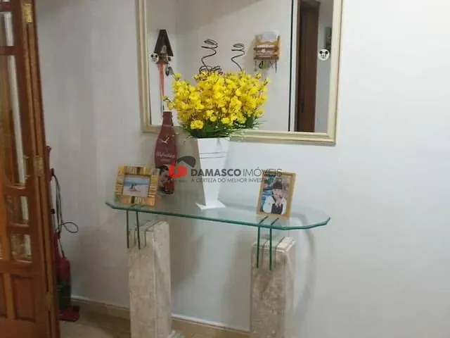 Sobrado com 271m² 3 quartos e 3 banheiros, à venda, no bairro Parque Erasmo Assunção em Santo André