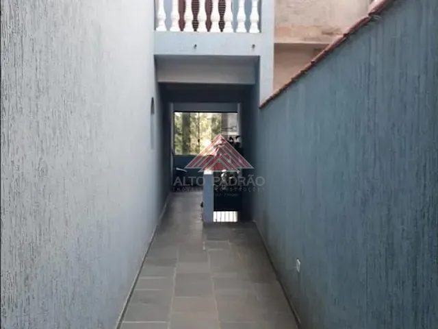 Sobrado com 250m², à venda, no bairro Vila Assis Brasil em Mauá