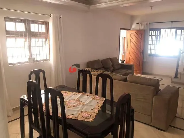 Sobrado com 177m² 3 quartos e 4 banheiros, à venda, no bairro Osvaldo Cruz em São Caetano do Sul