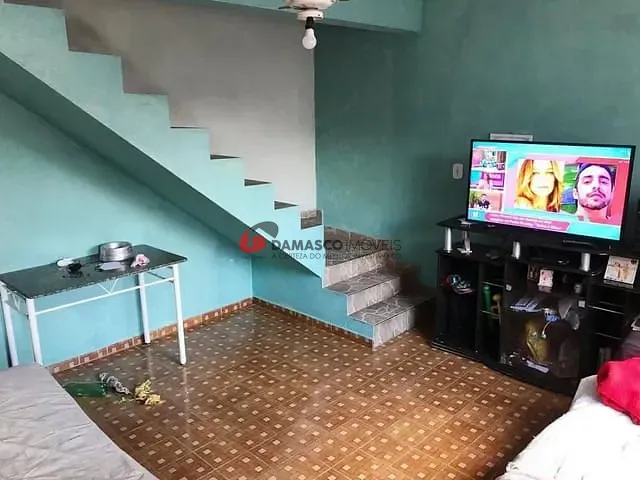 Sobrado com 261m² 3 quartos e 1 banheiro, à venda, no bairro Olímpico em São Caetano do Sul