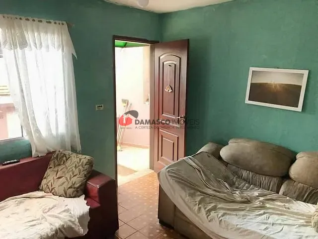 Sobrado com 261m² 3 quartos e 1 banheiro, à venda, no bairro Olímpico em São Caetano do Sul