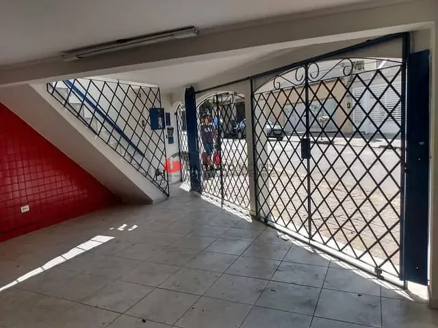 Sobrado com 151m² 3 quartos e 1 banheiro, à venda, no bairro Campestre em Santo André