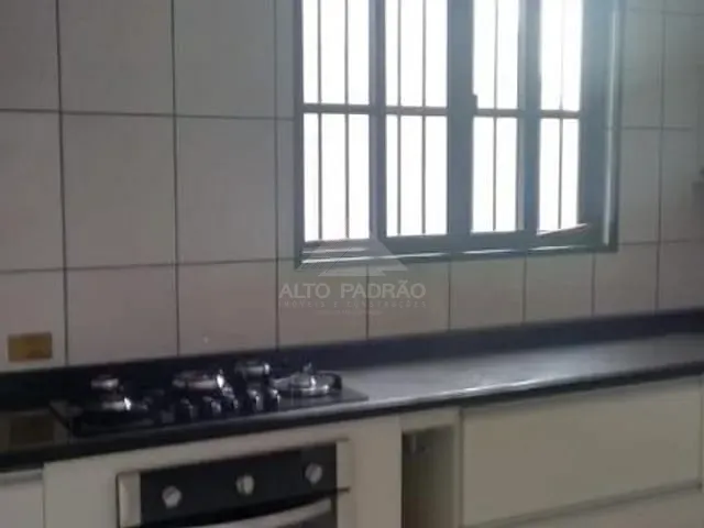 Sobrado com 253m² 3 quartos e 2 banheiros, à venda, no bairro Jardim Mauá em Mauá