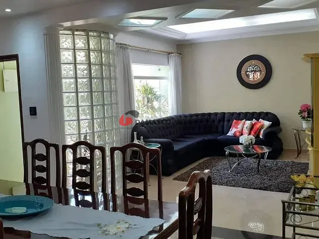 Sobrado com 254m² 2 quartos e 1 banheiro, à venda, no bairro Osvaldo Cruz em São Caetano do Sul