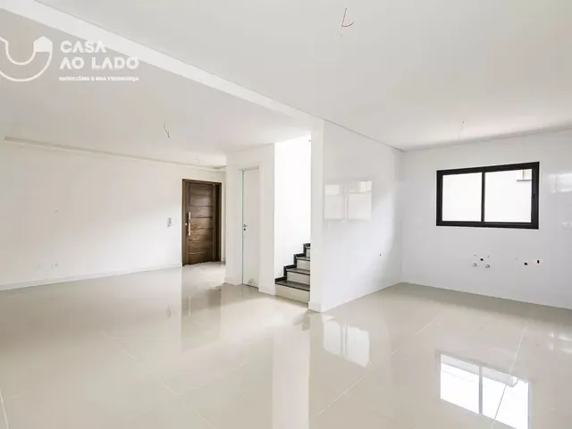 Sobrado 3 quartos e 3 banheiros, à venda, no bairro Portão em Curitiba