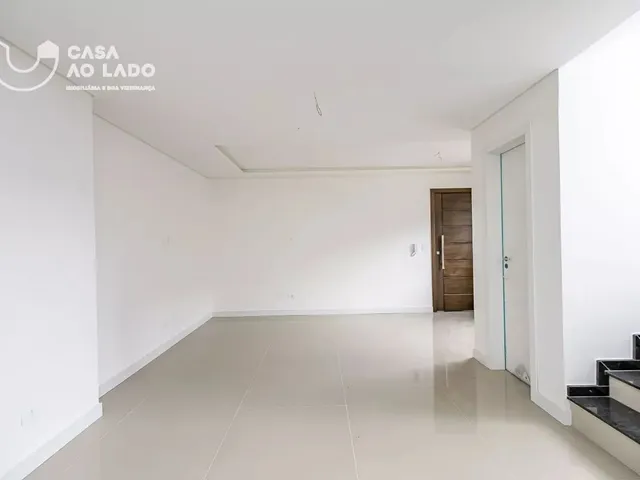 Casa 3 quartos e 3 banheiros, à venda, no bairro Portão em Curitiba
