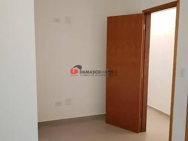 Sobrado com 120m² 2 quartos e 2 banheiros, à venda, no bairro Vila Príncipe de Gales em Santo André