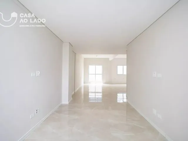 Sobrado à venda, no bairro Portão em Curitiba