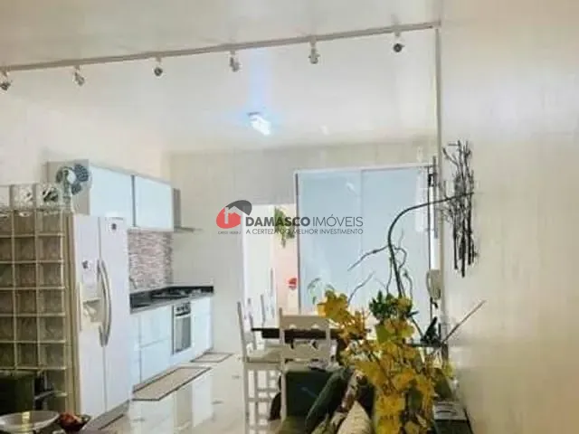 Sobrado com 278m² 3 quartos e 2 banheiros, à venda, no bairro Santa Paula em São Caetano do Sul