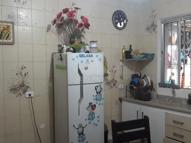 Sobrado com 285m², à venda, no bairro Parque das Américas em Mauá