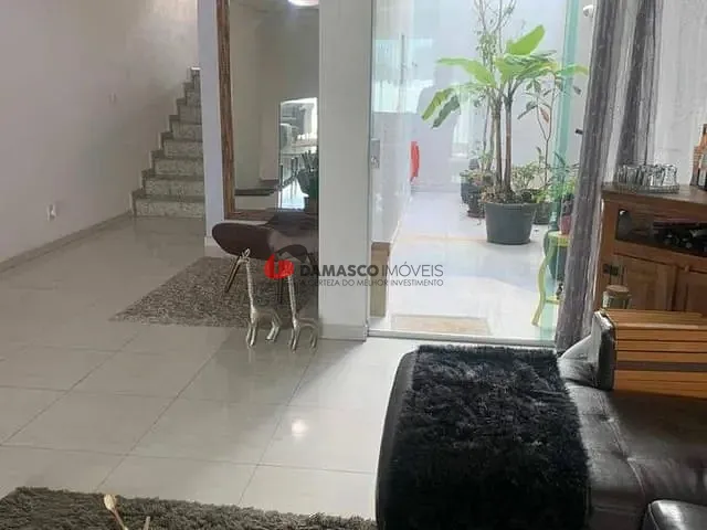 Sobrado com 1875m² 4 quartos e 2 banheiros, à venda, no bairro Barcelona em São Caetano do Sul