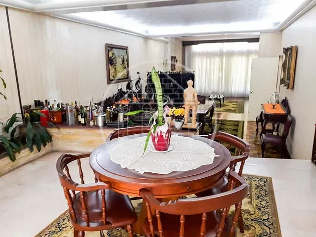 Sobrado com 460m² 4 quartos e 2 banheiros, à venda, no bairro Vila Monumento em São Paulo