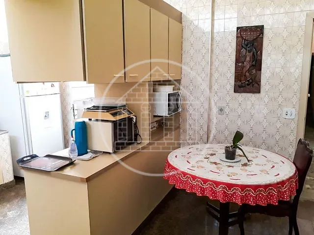 Sobrado com 460m² 4 quartos e 2 banheiros, à venda, no bairro Vila Monumento em São Paulo