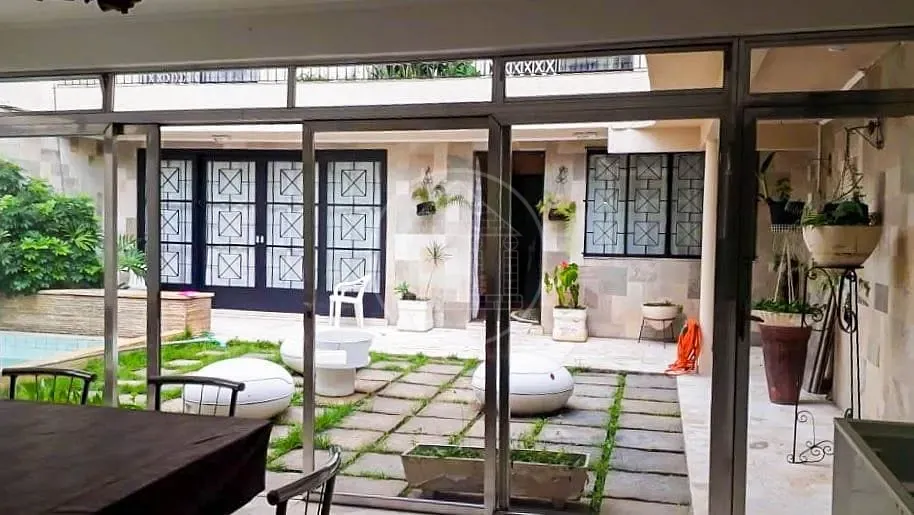 Sobrado, 4 quartos, 280 m² - Foto 1