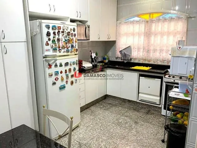 Sobrado com 330m² 4 quartos e 1 banheiro, à venda, no bairro Barcelona em São Caetano do Sul