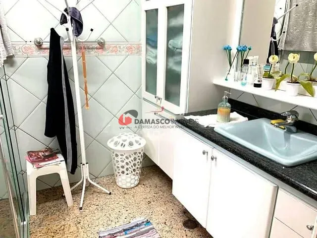 Sobrado com 330m² 4 quartos e 1 banheiro, à venda, no bairro Barcelona em São Caetano do Sul
