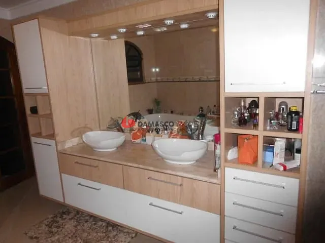 Sobrado com 180m² 3 quartos e 2 banheiros, à venda, no bairro Olímpico em São Caetano do Sul