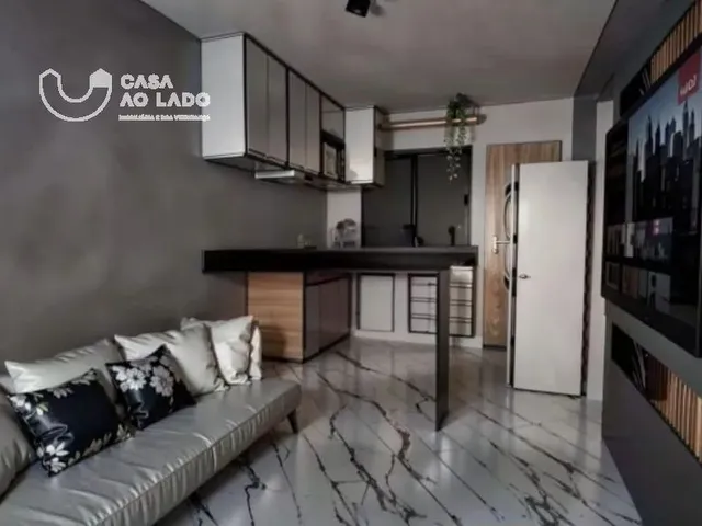 Sobrado 2 quartos e 2 banheiros, à venda, no bairro Pinheirinho em Curitiba