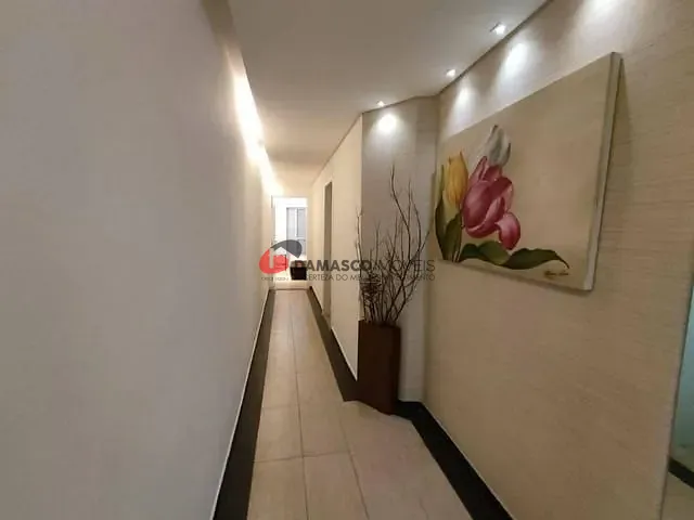 Sobrado com 252m² 5 quartos e 4 banheiros, à venda, no bairro Sítio da Figueira em São Paulo