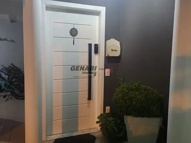 Sobrado com 150m² 3 quartos e 2 banheiros, à venda, no bairro Villaggio Di Itaici em Indaiatuba