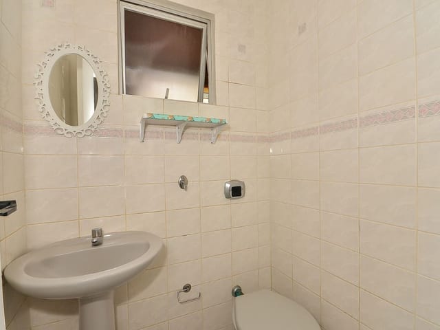 Sobrado 3 quartos e 1 banheiro, à venda, no bairro Boqueirão em Curitiba