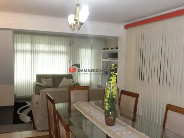 Sobrado com 215m² 3 quartos e 1 banheiro, à venda, no bairro Jardim Guairaca em São Paulo