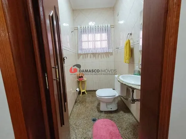 Sobrado com 187m² 3 quartos e 1 banheiro, à venda, no bairro Campestre em Santo André