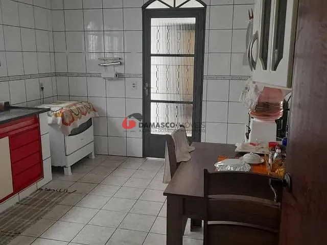 Sobrado com 190m² 3 quartos e 2 banheiros, à venda, no bairro Vila Lucia em São Paulo