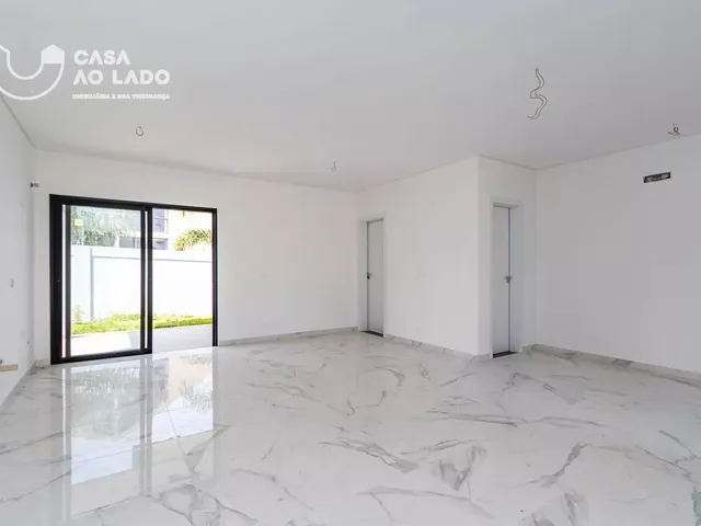 Casa 3 quartos e 3 banheiros, à venda, no bairro Bairro Alto em Curitiba