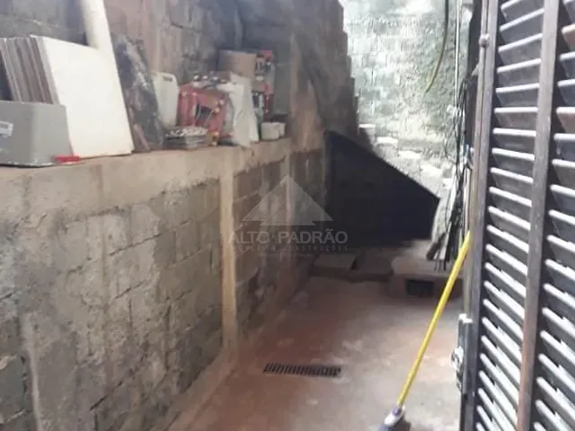 Sobrado com 382m² 5 quartos e 3 banheiros, à venda, no bairro Jardim Zaira em Mauá