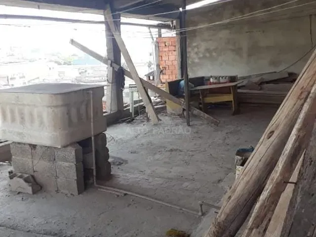 Sobrado com 382m² 5 quartos e 3 banheiros, à venda, no bairro Jardim Zaira em Mauá