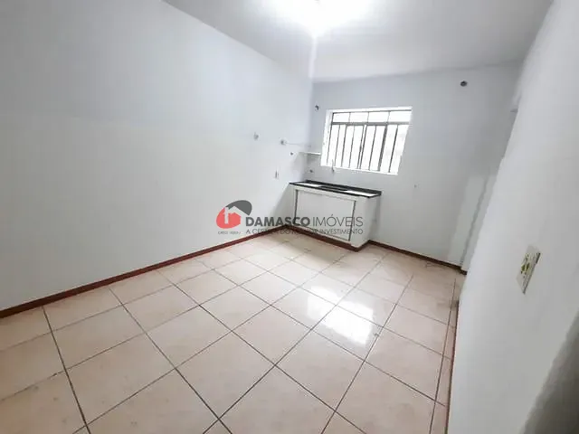 Sobrado 3 quartos e 1 banheiro, para alugar, no bairro Barcelona em São Caetano do Sul