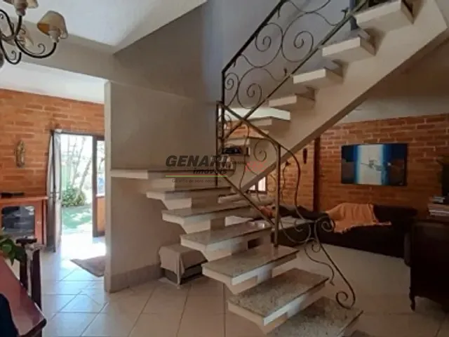 Sobrado com 300m² 4 quartos e 4 banheiros, à venda, no bairro Jardim Esplanada em Indaiatuba