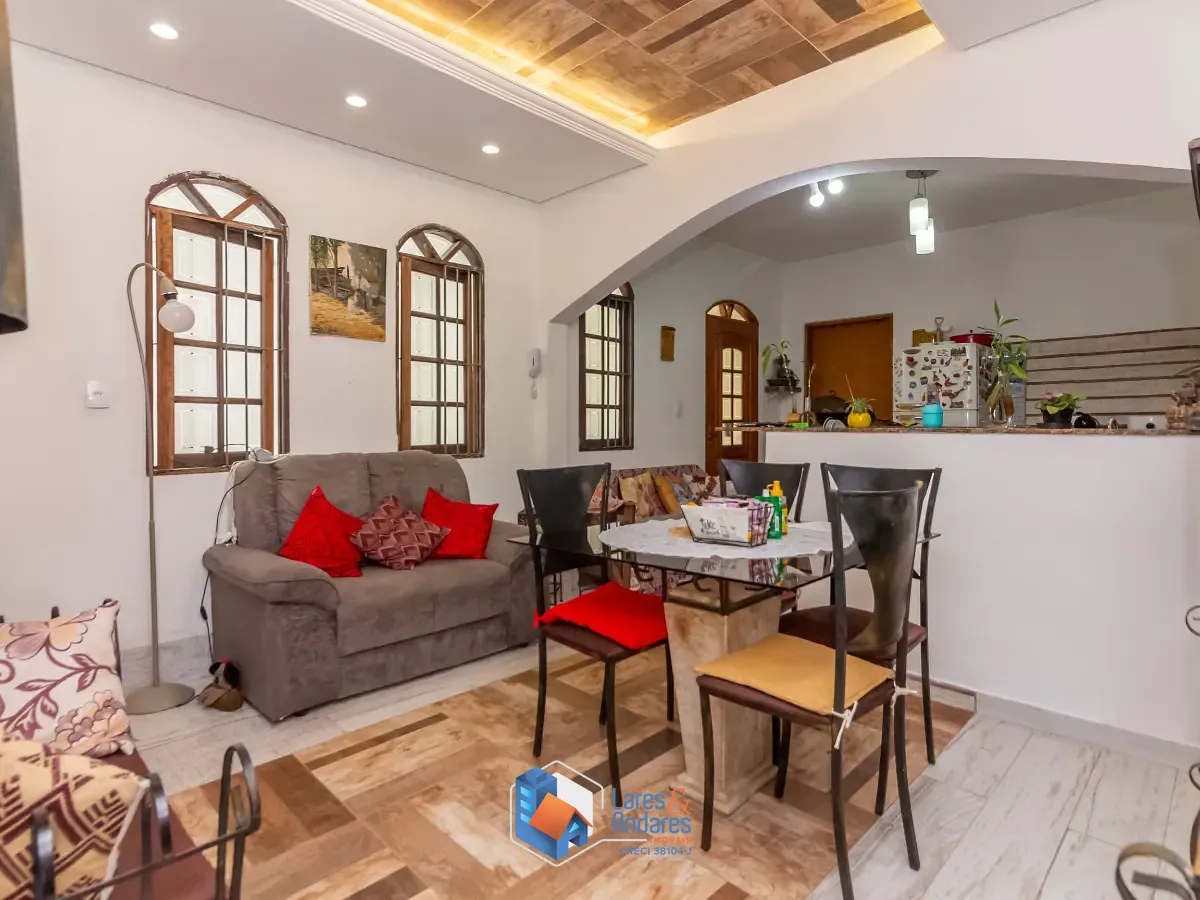 Sobrado, 5 quartos, 200 m² - Foto 1