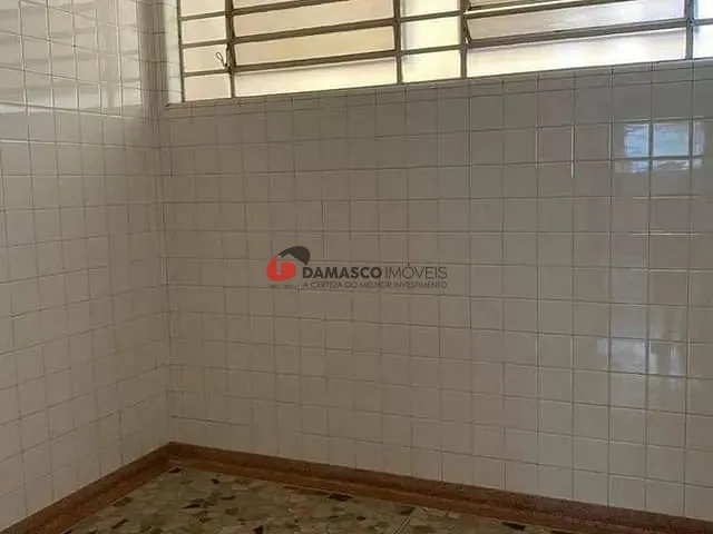 Sobrado com 225m² 4 quartos e 1 banheiro, à venda, no bairro Centro em São Caetano do Sul