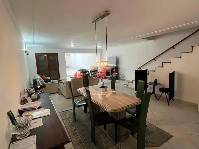 Sobrado com 355m² 3 quartos e 3 banheiros, à venda, no bairro Osvaldo Cruz em São Caetano do Sul