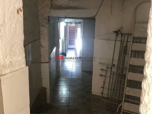 Sobrado com 320m² 1 quarto e 1 banheiro, à venda, no bairro Vila Arapua em São Paulo
