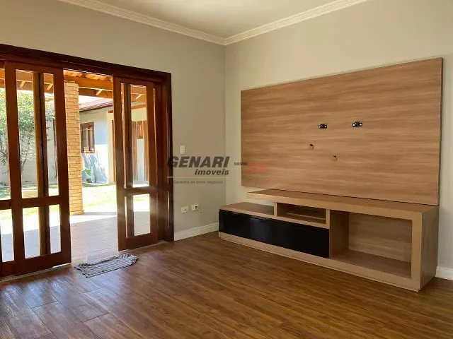 Sobrado com 360m² 4 quartos e 6 banheiros, à venda, no bairro Vila Avaí em Indaiatuba