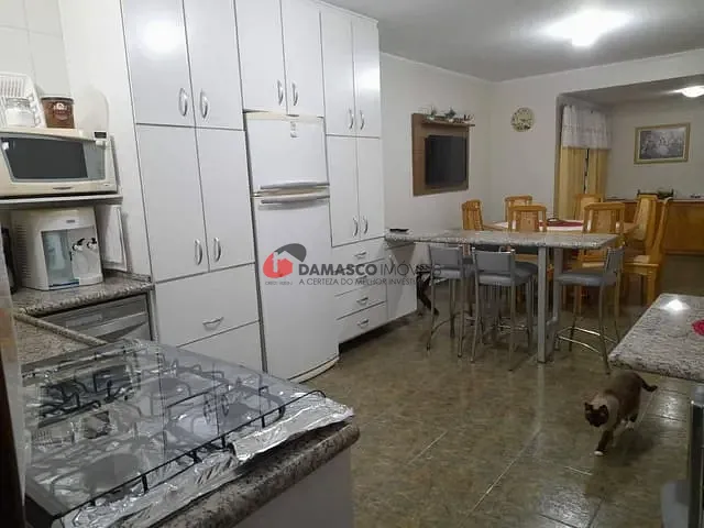 Sobrado com 291m² 3 quartos e 1 banheiro, à venda, no bairro Santa Maria em São Caetano do Sul