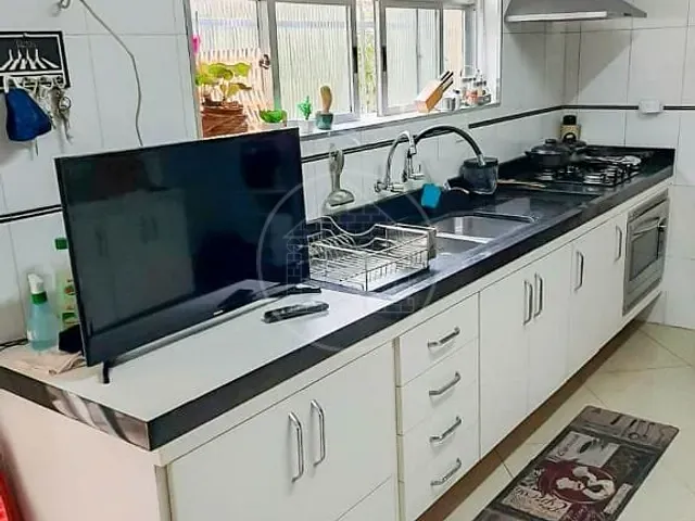 Sobrado com 175m² 3 quartos e 2 banheiros, à venda, no bairro Jardim dos Lagos em São Paulo
