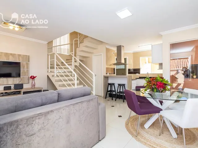Casa 3 quartos e 2 banheiros, à venda, no bairro Barreirinha em Curitiba