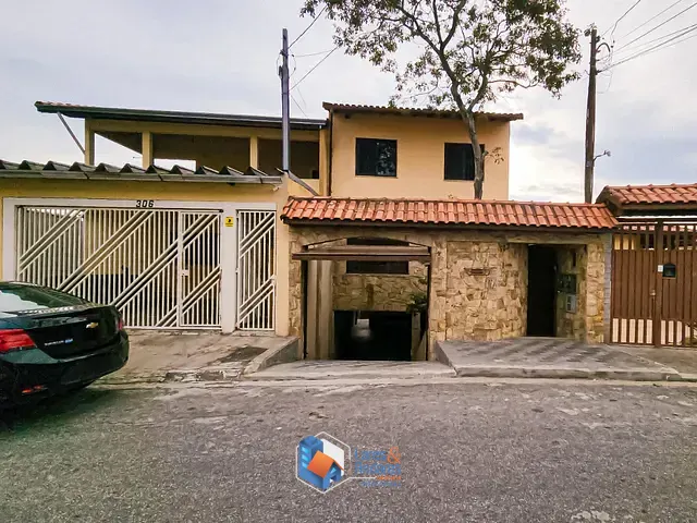 Sobrado com 140m² 4 quartos e 3 banheiros, à venda, no bairro Parque Panamericano em São Paulo